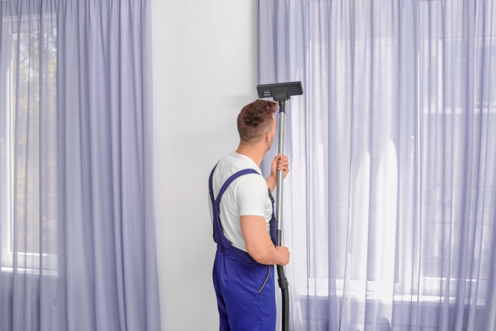 Benefits Of Using a Local Curtain Cleaning Company